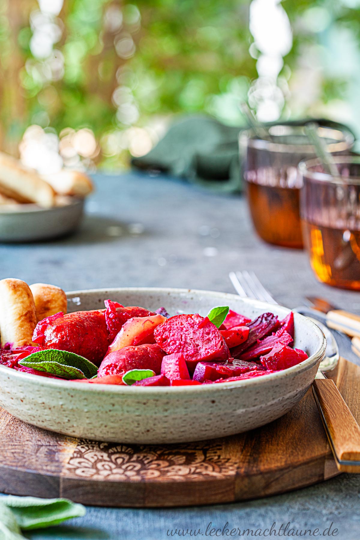 Rote-Beete-Apfel-Eintopf mit Salsiccia